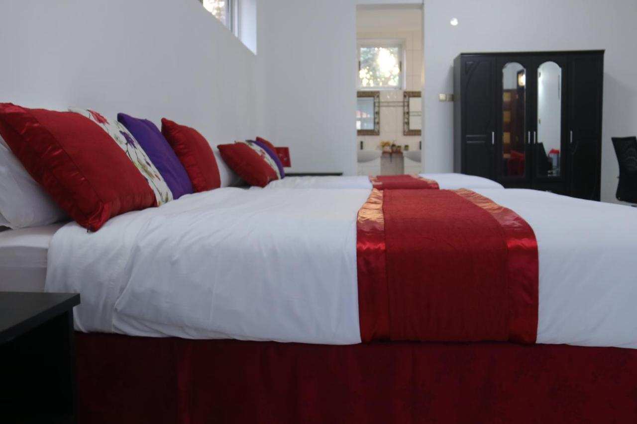 The Shoebill Nest Bed & Breakfast Kampala Ngoại thất bức ảnh